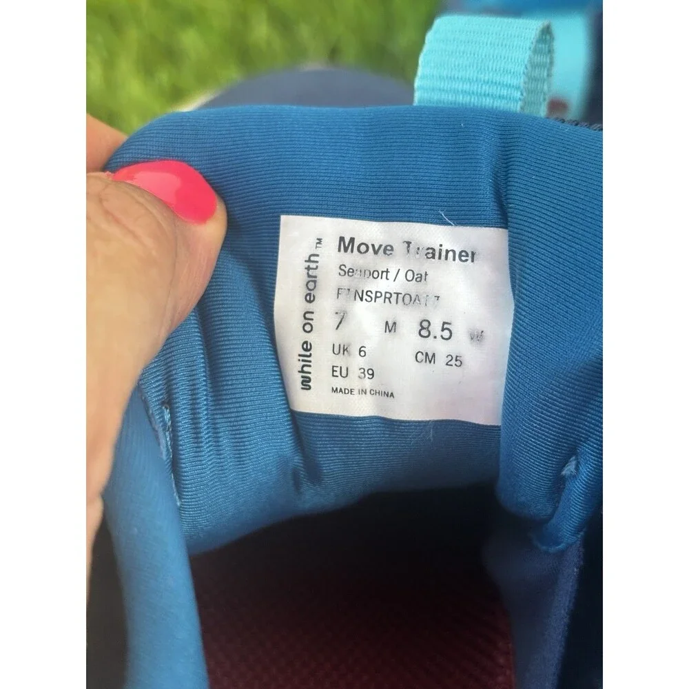 While On Earth Move Trainer seaport / oat SZ 7 Men 8.5 Women